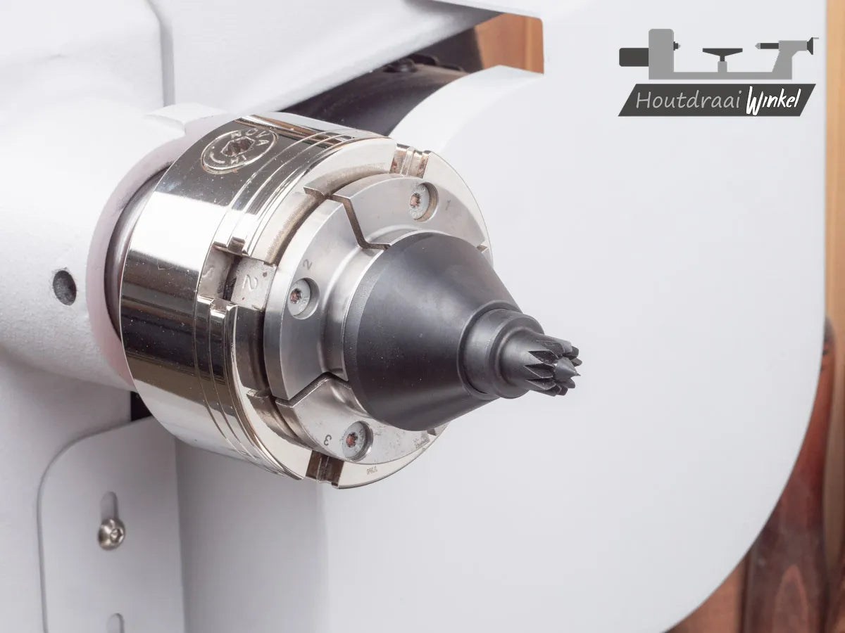 15mm meenemer, stebcenter in houder ingeklemd in een chuck