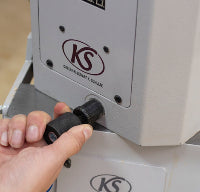 Headstock Twist-pull locking pin